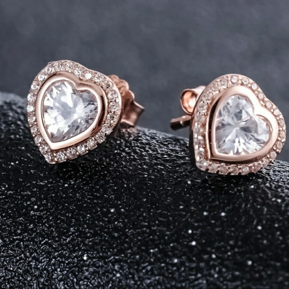 18k Rose Gold Diamond Heart Stud Earrings - Picture 1 of 4